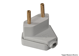 PLUG MACHO TRIANGULAR 2P 10A 250V CINZA