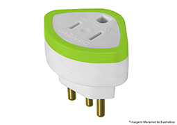 ADAPTADOR PLUG MACHO 2P+T 10A/250V